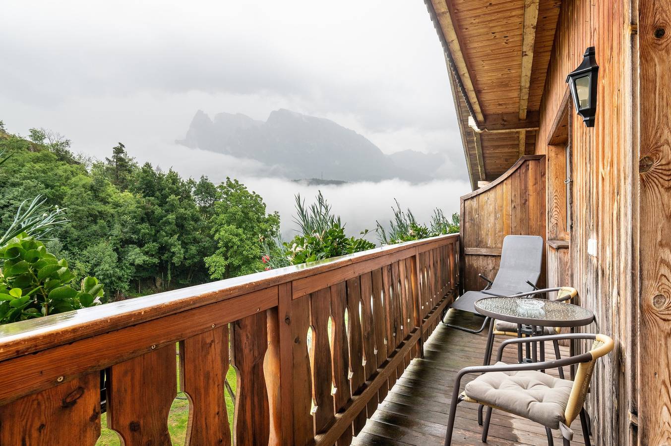 Entire apartment, Apartment 'Zunerhof Morgensonne' with Mountain View, Balcony and Wi-Fi in Lengstein, Ritten