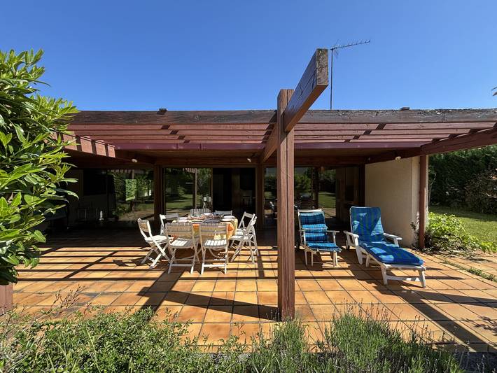 Location de vacances pour 8 personnes, avec jardin, animaux acceptés dans Biscarrosse (bourg)