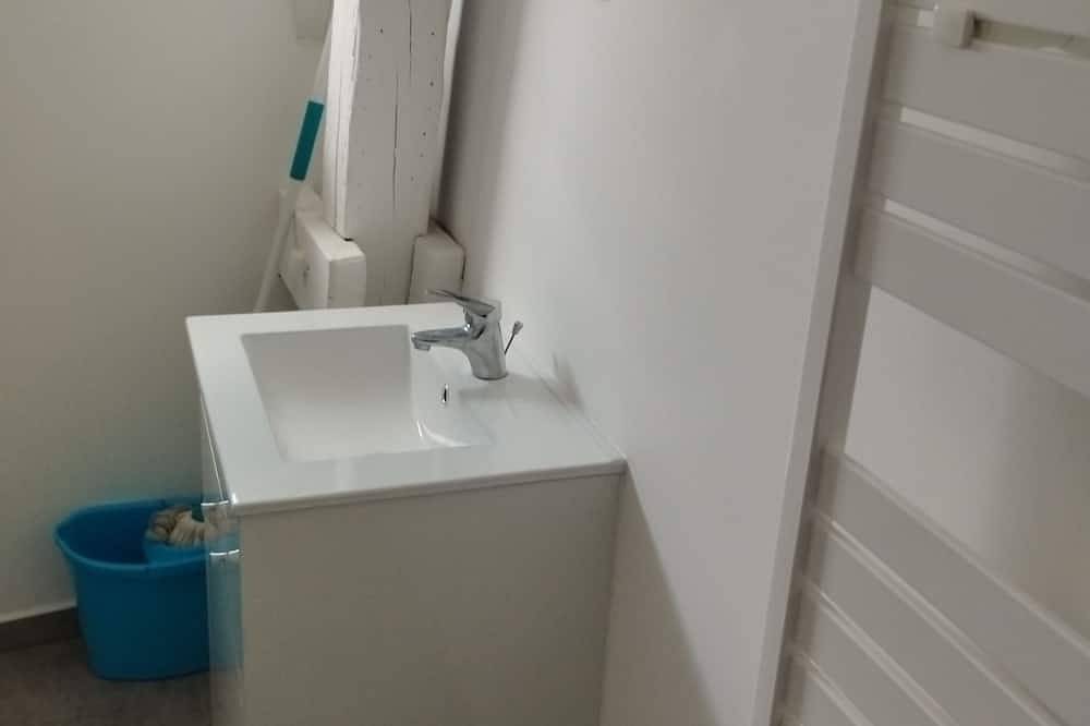 Apartamento entero, Appart 5 Cosy et Calme Proche Centre Ville in San Quintín (Aisne), Aisne