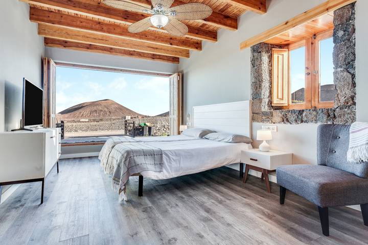 Impressionante Villa "Tranquila" com vista para o mar, vista para a montanha, piscina e terraço in La Oliva, Fuerteventura