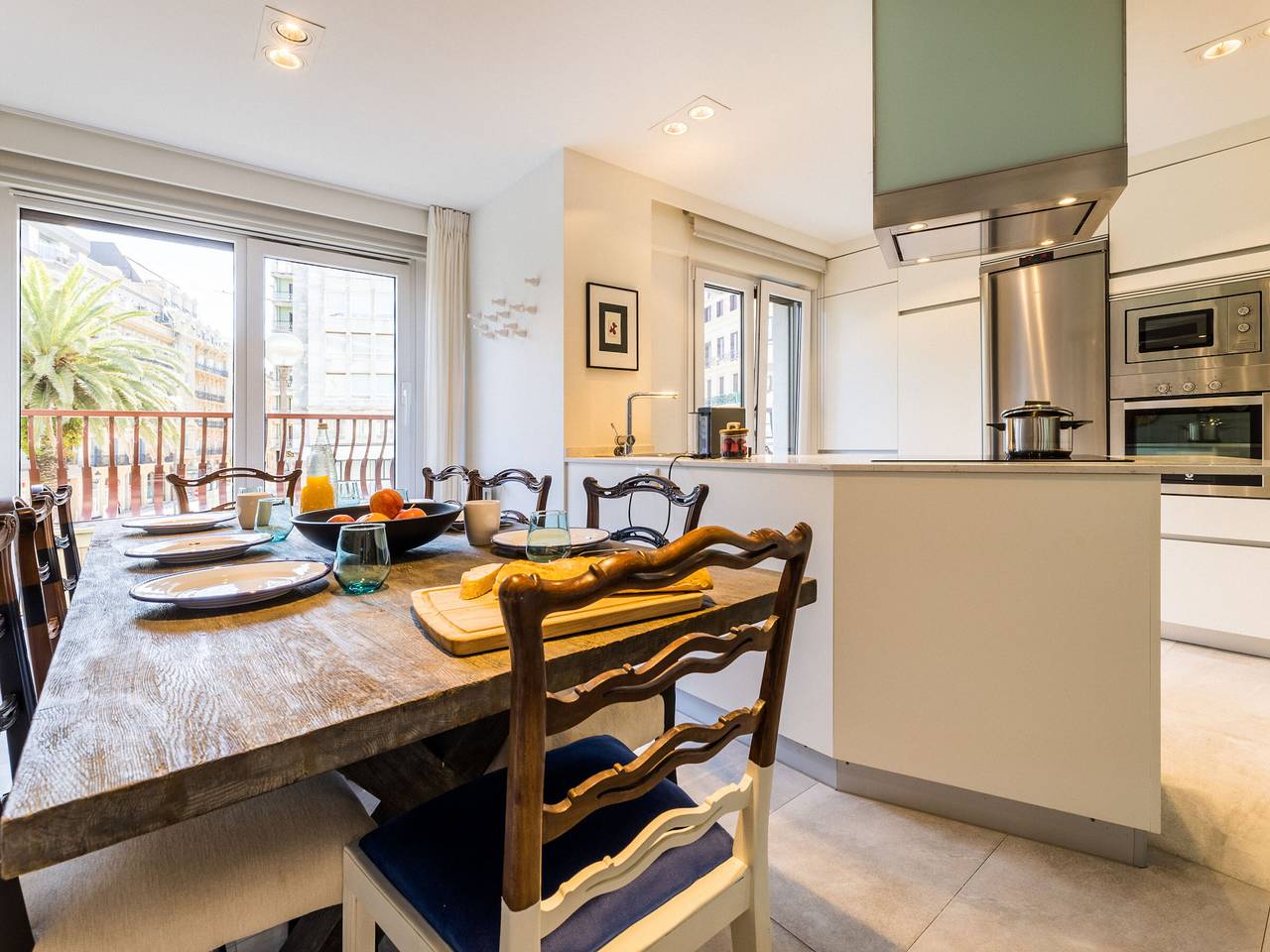 Appartamento intero, Spacious beachfront apartment for 8 people in Playa de la Concha, San Sebastian