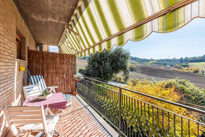 Casa vacanza per 4 persone, con Balcone e Giardino a Monteriggioni