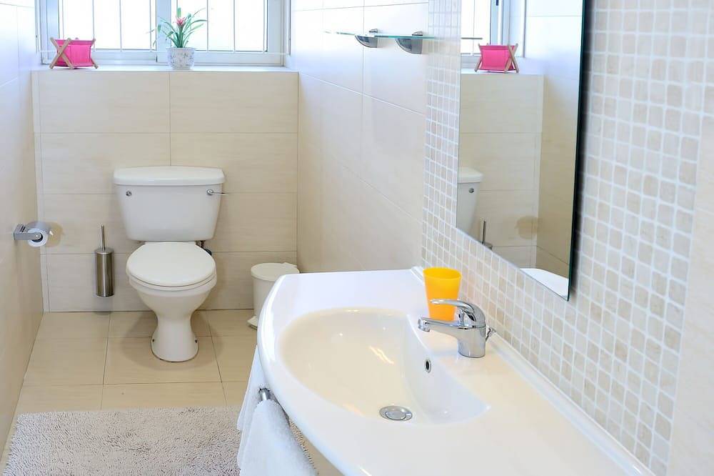 Villa Apartment 2 - Spektakuläre Lage in der Nähe von allem! in il-Mellieha, Mellieha