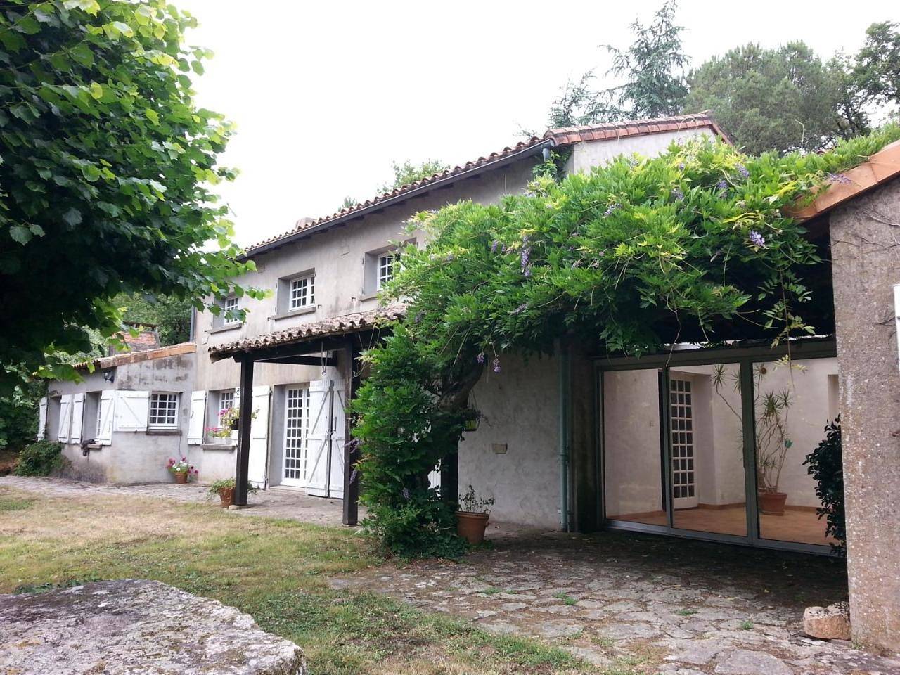 Maison d'hôtes Les Beaux Chenes in Mortagne-sur-Sèvre, Vallée de la Loire
