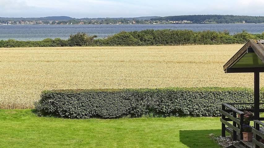 Ferieudlejning for 9 personer, med have i Svendborg Kommune