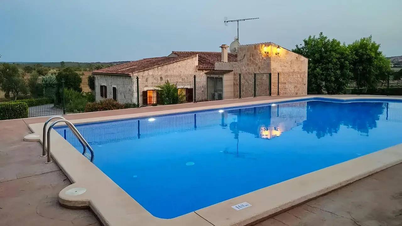 Ferienhaus für 12 Personen (170 m²) in Maria de la Salut in Maria de la Salut, Majorca Center