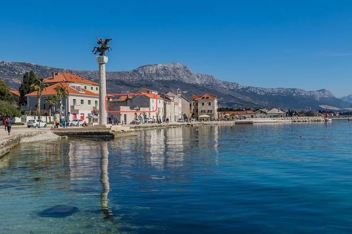 Ferienwohnung für 6 Personen, mit Meerblick und Terrasse in Kaštela