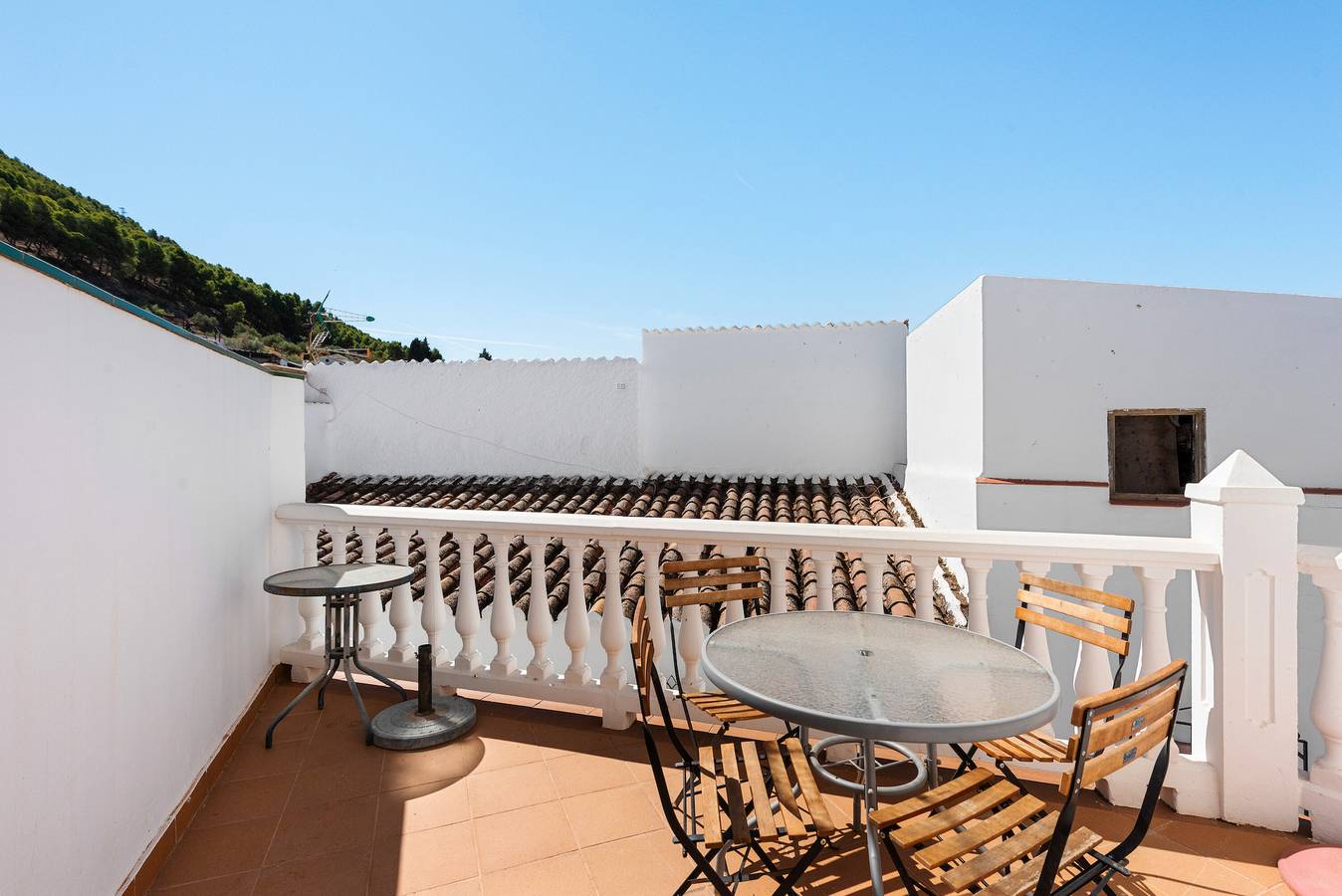 Ganze Wohnung, Apartment 'Casa Sol y Sierra' mit Bergblick, Wlan und Klimaanlage in Alcaucín, Málaga Provinz