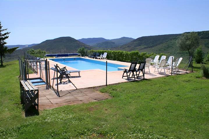Gîte pour 8 personnes, avec jardin et piscine ainsi que vue sur le lac et terrasse, animaux acceptés dans l' Hérault - 3