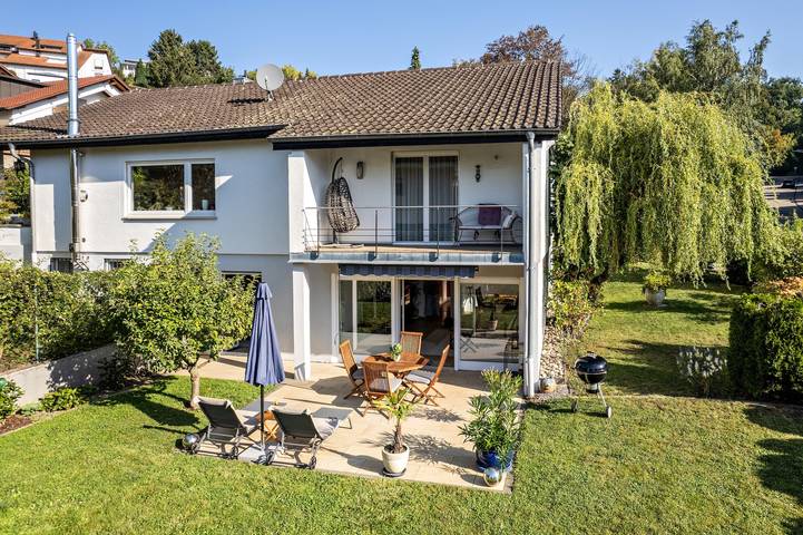 Geheel appartement, Appartement 'Ferienwohnung Kuckucksnest' met Uitzicht op de Bergen, Privéterras en Wifi in Lahr, Central Black Forest