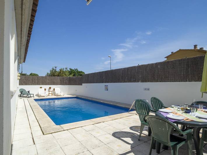 Villa pour 6 personnes, avec jardin et terrasse à L'Escala - 2