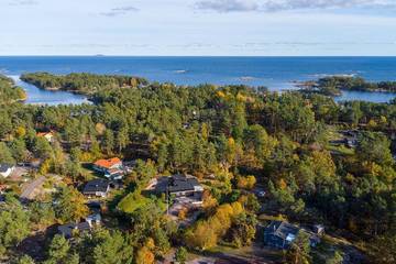 Ferienhaus für 8 Personen, mit Sauna und Garten sowie Terrasse in Oskarshamns und Umgebung