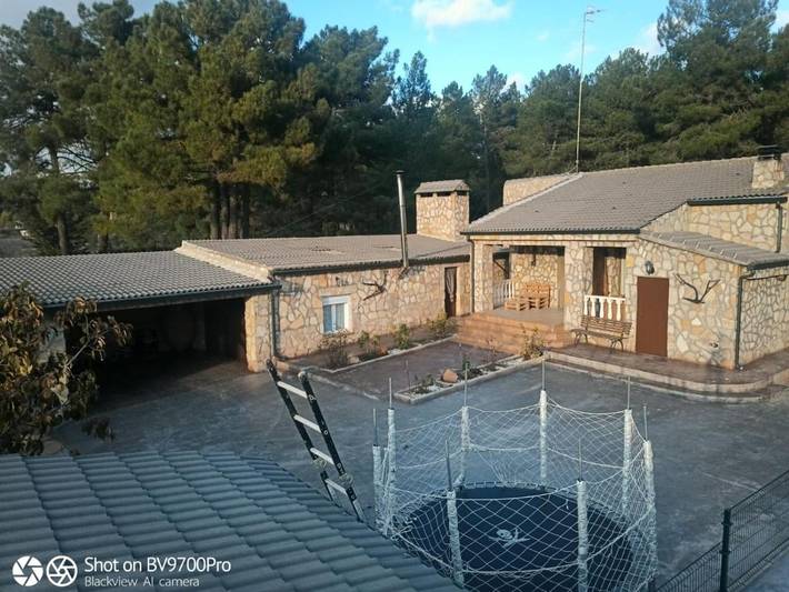Casa rural para 12 personas, con Terraza y Jardín además de Piscina y Vistas en Provincia de Cuenca