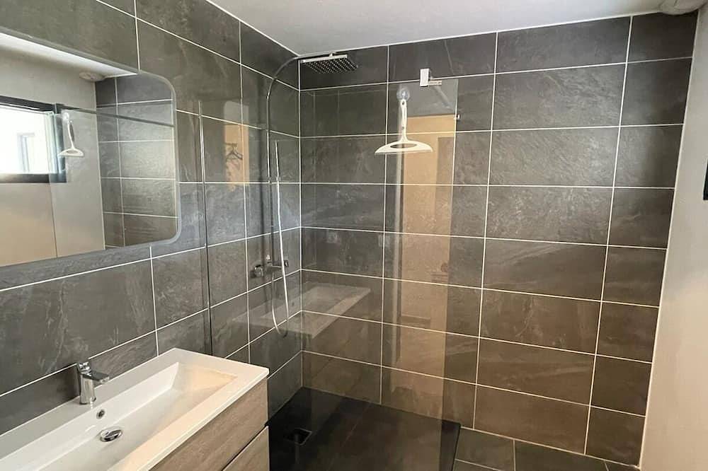Modern villa in Provence in Le Val, Brignoles Region