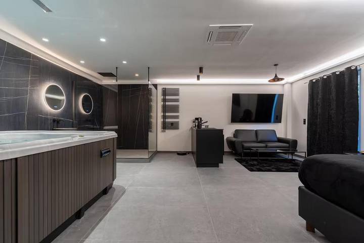 Gîte pour 2 personnes, avec jacuzzi et terrasse à Esbly - 4