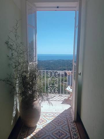 Chambre d’hôte pour 2 personnes, avec vue ainsi que terrasse et jardin à Valle-di-Campoloro