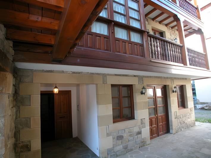 Ganze Wohnung, Ferienwohnung 'La Vieja Panadería 1' in Vega de Pas, Cordillera Cantábrica