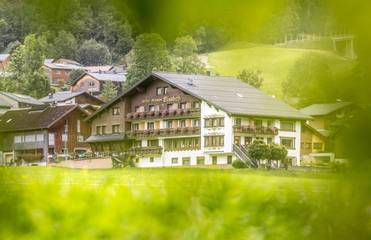 Hôtel pour 2 personnes, avec sauna et piscine ainsi que vue et terrasse, animaux acceptés à Schoppernau