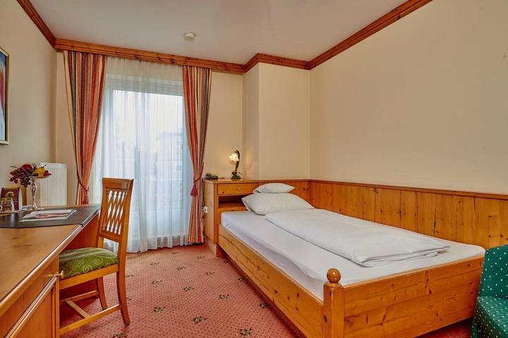 Hotel für 10 Personen, mit Garten in Bayerischer Jura - 4