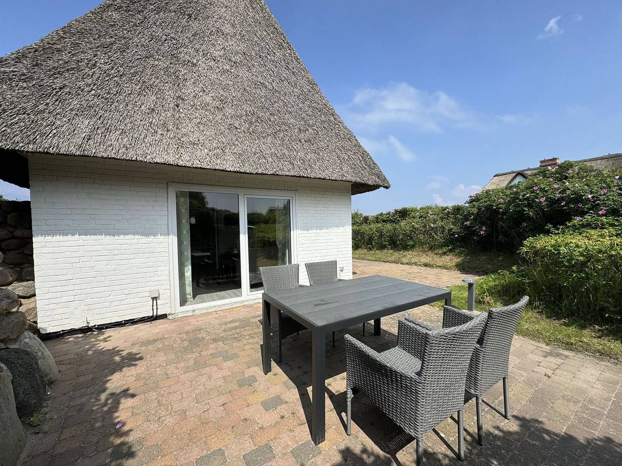 Lütt Hüs 2 – Exklusives Reetdach-Ferienhaus (ca. 60 m²) für 4 Personen in Nordfriesische Inseln (Schleswig-Holstein), Wenningstedt