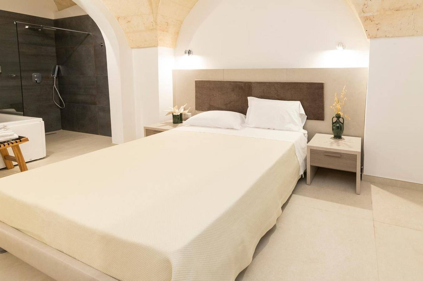 Vie Del Salento - Susumaniello con vasca idromassaggio in San Pancrazio Salentino, Salento