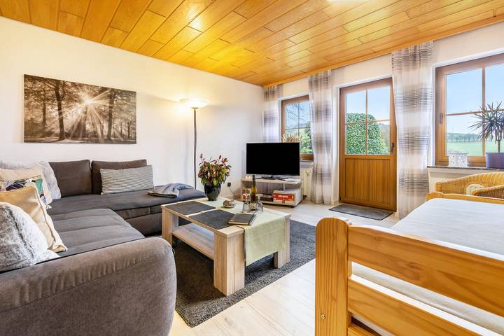 Ferienwohnung für 3 Personen, mit Garten im Sauerland