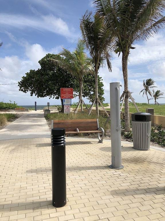 Ganze Wohnung, Strandblock ... Nur ein paar Schritte ... Entspannen Sie sich gegenüber dem Ozean! in Pompano Beach, Broward County