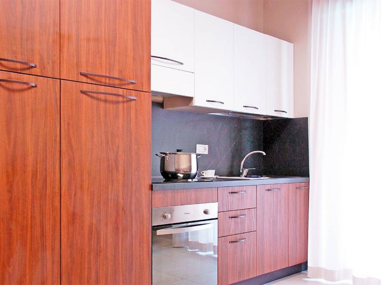 Ganze Wohnung, Sonniger Zufluchtsort in der Nähe von Silver Beach in Alba Adriatica, Teramo Provinz