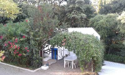 Gîte pour 4 personnes, avec jacuzzi et terrasse ainsi que piscine et jardin à Peymeinade
