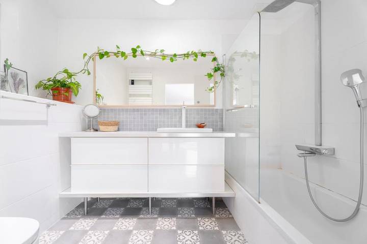 Location de vacances pour 15 personnes, avec piscine et terrasse ainsi que vue et jardin à Simiane-Collongue - 4