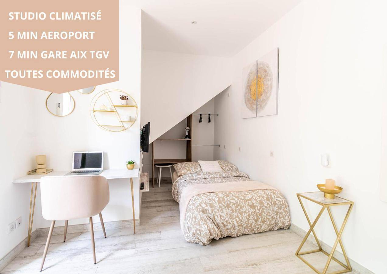 Appartement entier, Studio à 5 min de l' aéroport et toutes commodités in Saint-Victoret, Côte méditerranéenne (France)