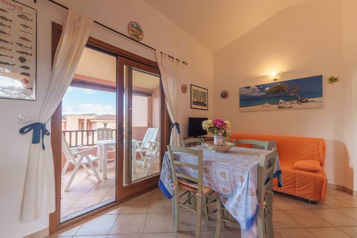 Gîte pour 4 personnes, avec balcon et bassin pour enfant à Murta Maria