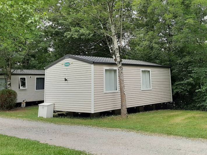 Camping pour 4 personnes, avec Terrasse et Piscine