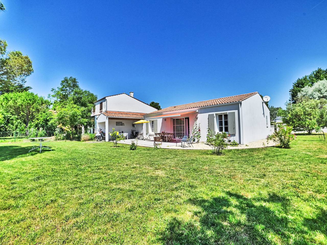 Le Mimosa in La Brée-les-Bains, Côte de Beauté