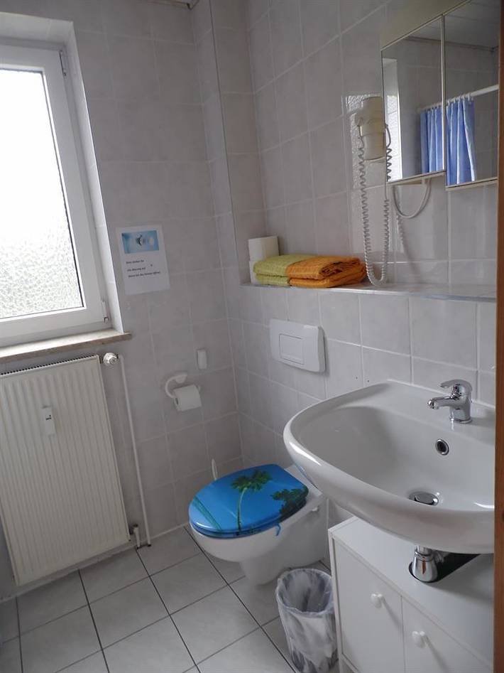 Ganze Ferienwohnung, Fewo 1, Dusche, Wc, Wohn-/Schlafraum in Altenholz, Rendsburg-Eckernförde