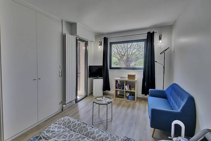Location de vacances pour 8 personnes, avec balcon ainsi que piscine et jardin à Fontaines-Saint-Martin - 3