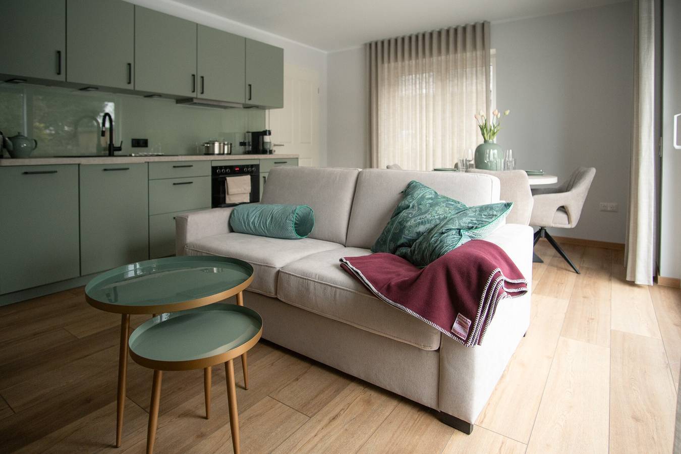 Ganze Wohnung, Neubau-Apartment Nordlicht in Dangast mit Infrarotkabine, Terrasse und Schreibtisch in Strandnähe in Dangast Strand, Varel