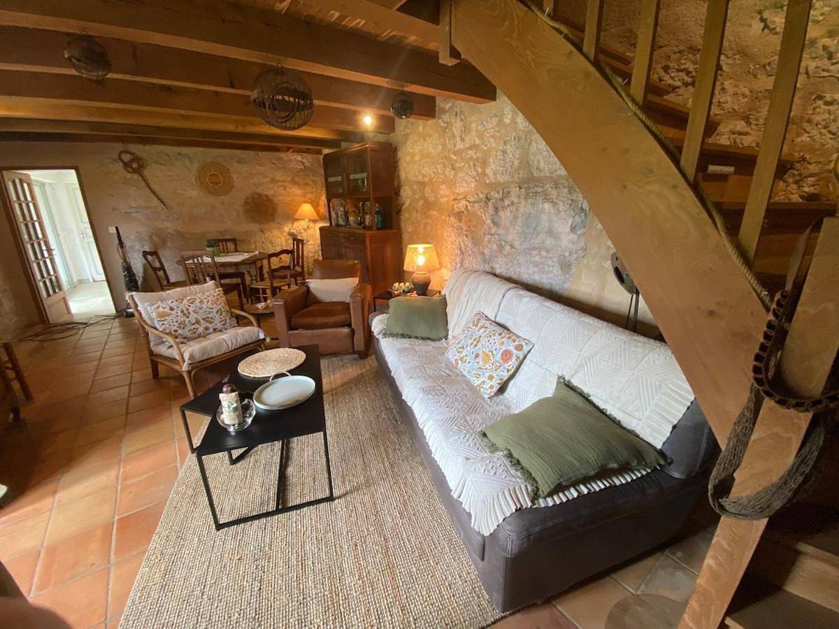 Three-Bedroom House in Tour-de-Faure, Quercy