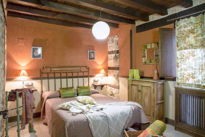 Casa rural para 4 personas, con Balcón y Terraza además de Jardín y Piscina en Valle del Jerte