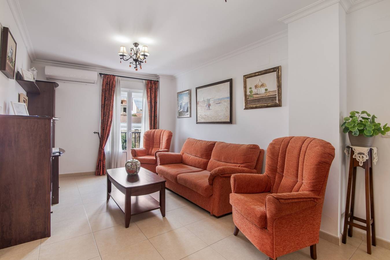 Apartamento entero, Apartamento 'Pepita Feria' con balcón, Wi-Fi y aire acondicionado in Valverde del Camino, Provincia de Huelva