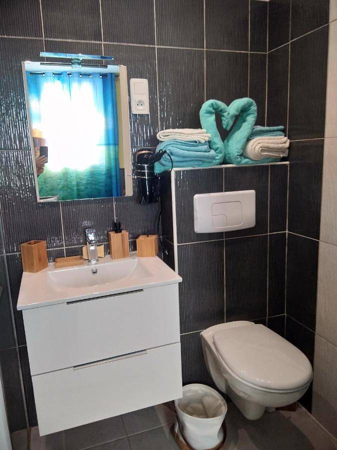 Gîte pour 2 personnes, avec terrasse et vue à Lucciana - 2