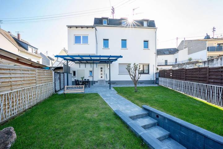 Ferienwohnung für 2 Personen, mit Terrasse und Garten sowie Ausblick in Bad Salzig