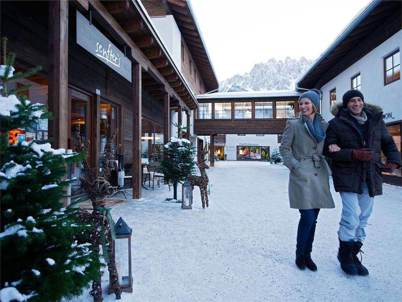 Ganze Ferienwohnung, Zin Senfter Residence - Irene Garten 50m² in Innichen, Karnischer Hauptkamm