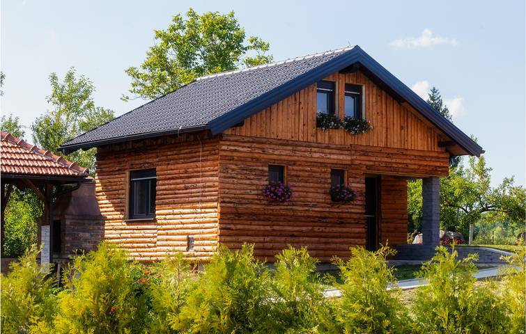 Acogedor apartamento con piscina y wifi, a 1,5 km del centro de Slunj in Slunj, Karlovac y alrededores