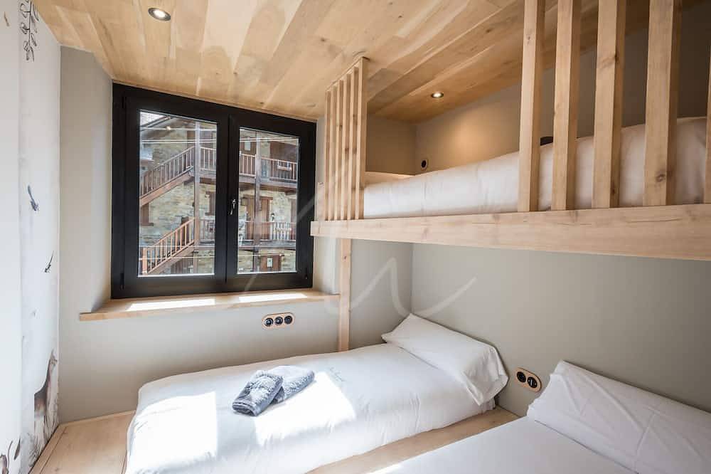 Entire apartment, Montardo by Seamount Rentals in Naut Aran, Baqueira Beret