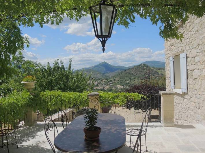 Chambre d’hôte pour 5 personnes, avec jardin ainsi que piscine et vue dans la Drôme - 3