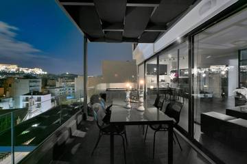 Villa for 5 Guests in Acropolis, Athens Centre, Picture 1