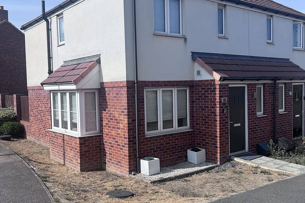 Extraordinary Tranquil Rochester perfect for Contractors | Free Parking X 2 in Rochester, Kent Downs