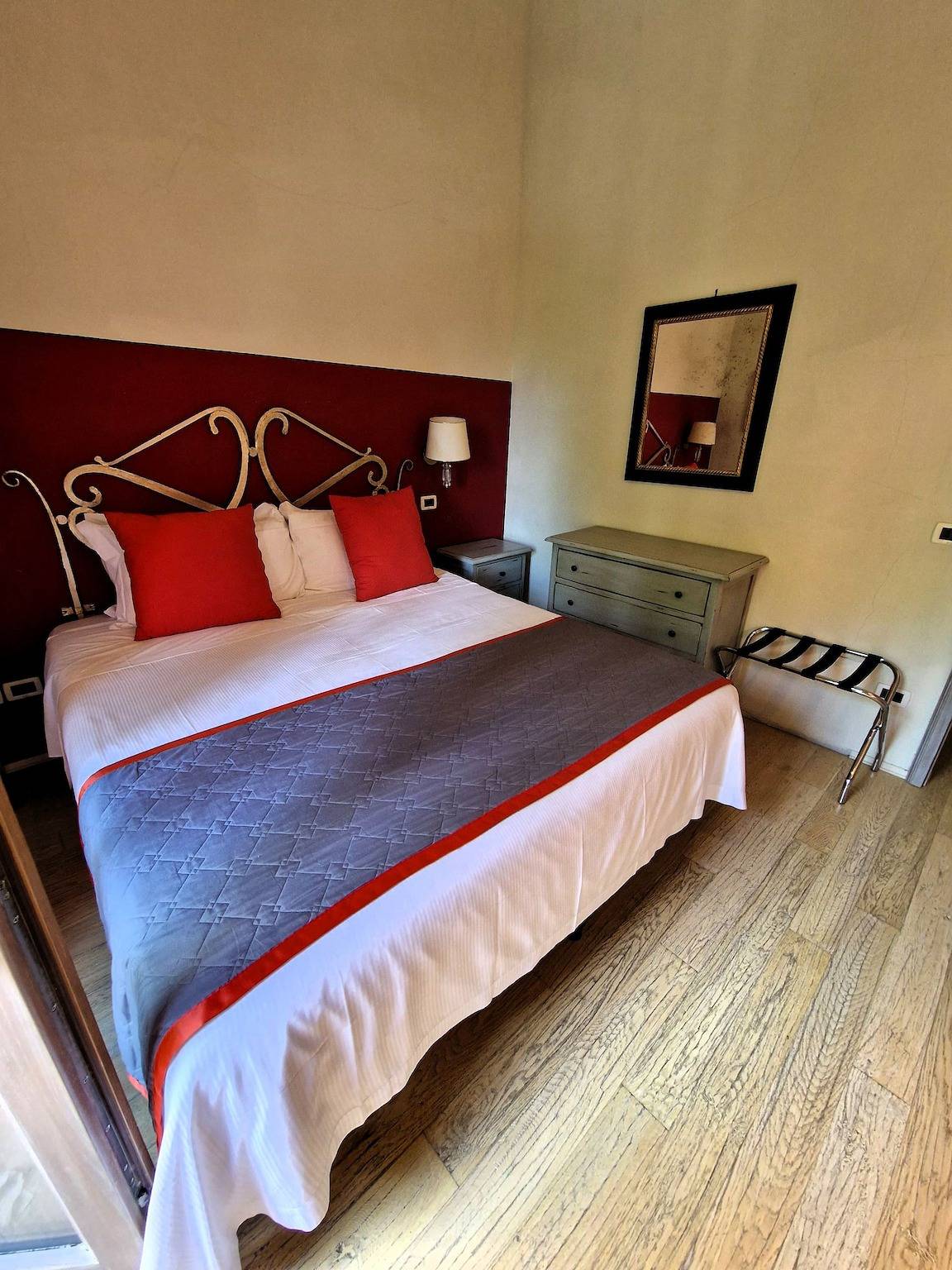 Ganze Ferienwohnung, Ferienwohnung für 4 Personen mit Pool in Chiusi, Chianti