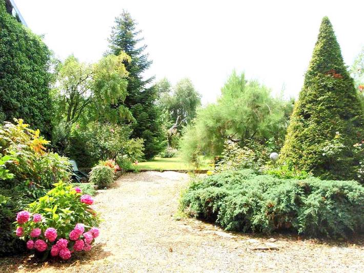 Location de vacances pour 2 personnes, avec terrasse et jardin dans le Doubs - 4